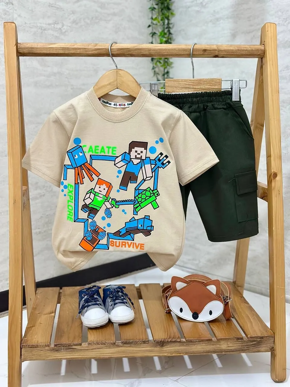 ست لباس کتان ماینکرافت پسرانه کرم با طرح جذاب برای کودکان
