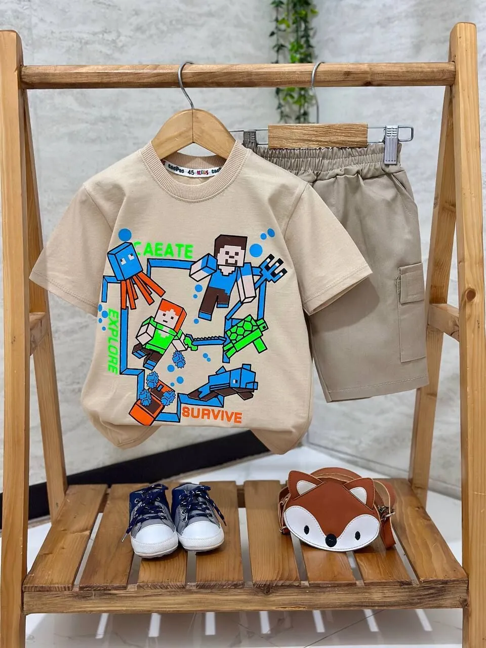 ست لباس کتان ماینکرافت پسرانه یشمی با جزئیات طرح برای والدین