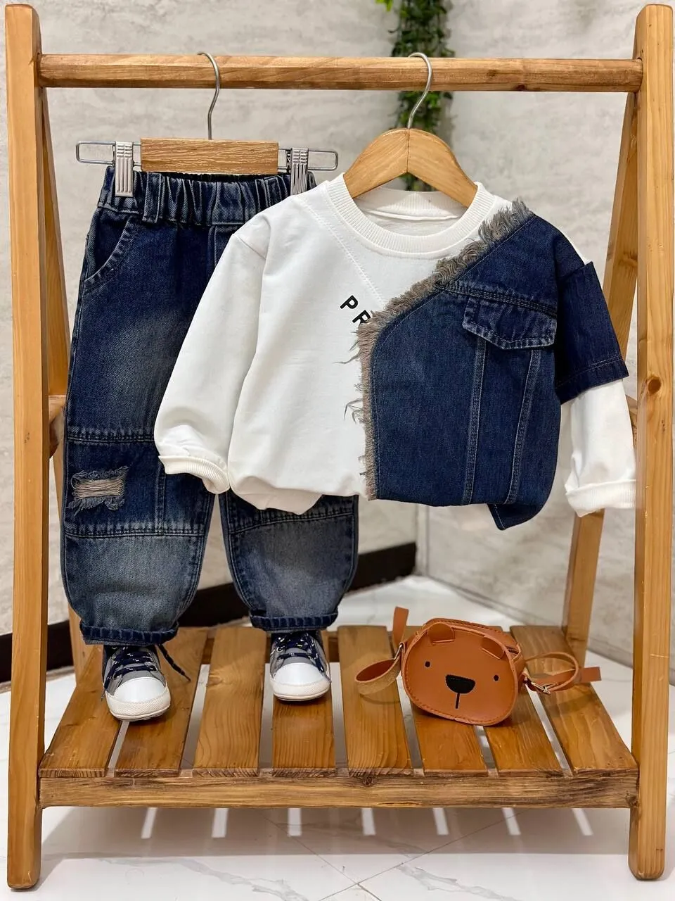 جزئیات جنس پنبه‌ای ست لباس بچه یقه گرد برای کودکان